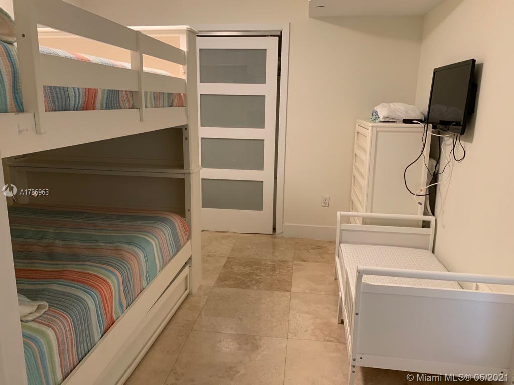 Ver detalles 4904 3 / 3 1675 sq. ft. $ 2018-11-10 0 foto