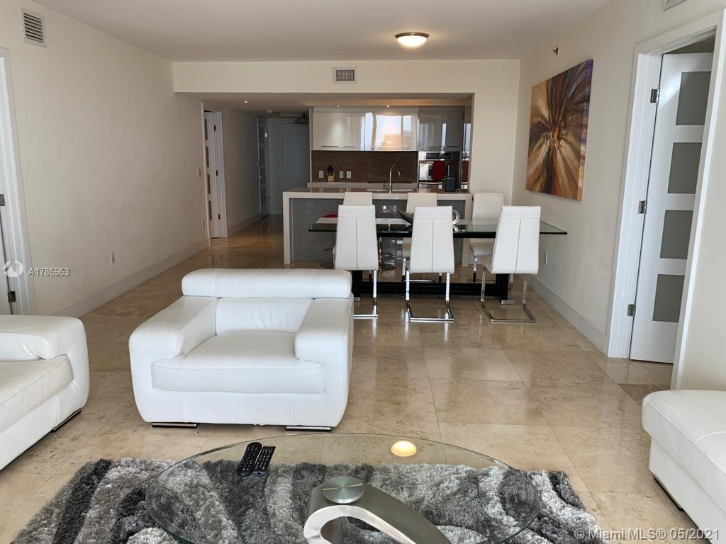 Ver detalles 4904 3 / 3 1675 sq. ft. $ 2018-11-10 0 foto