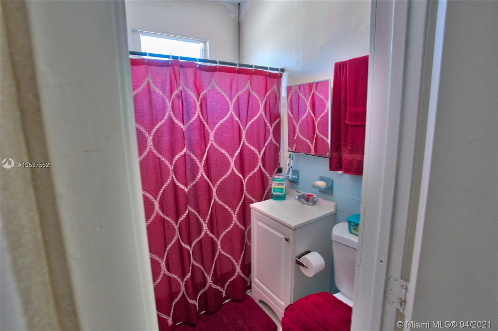 See details / 5300 sq. ft. $ 2021-06-04 0 Photo