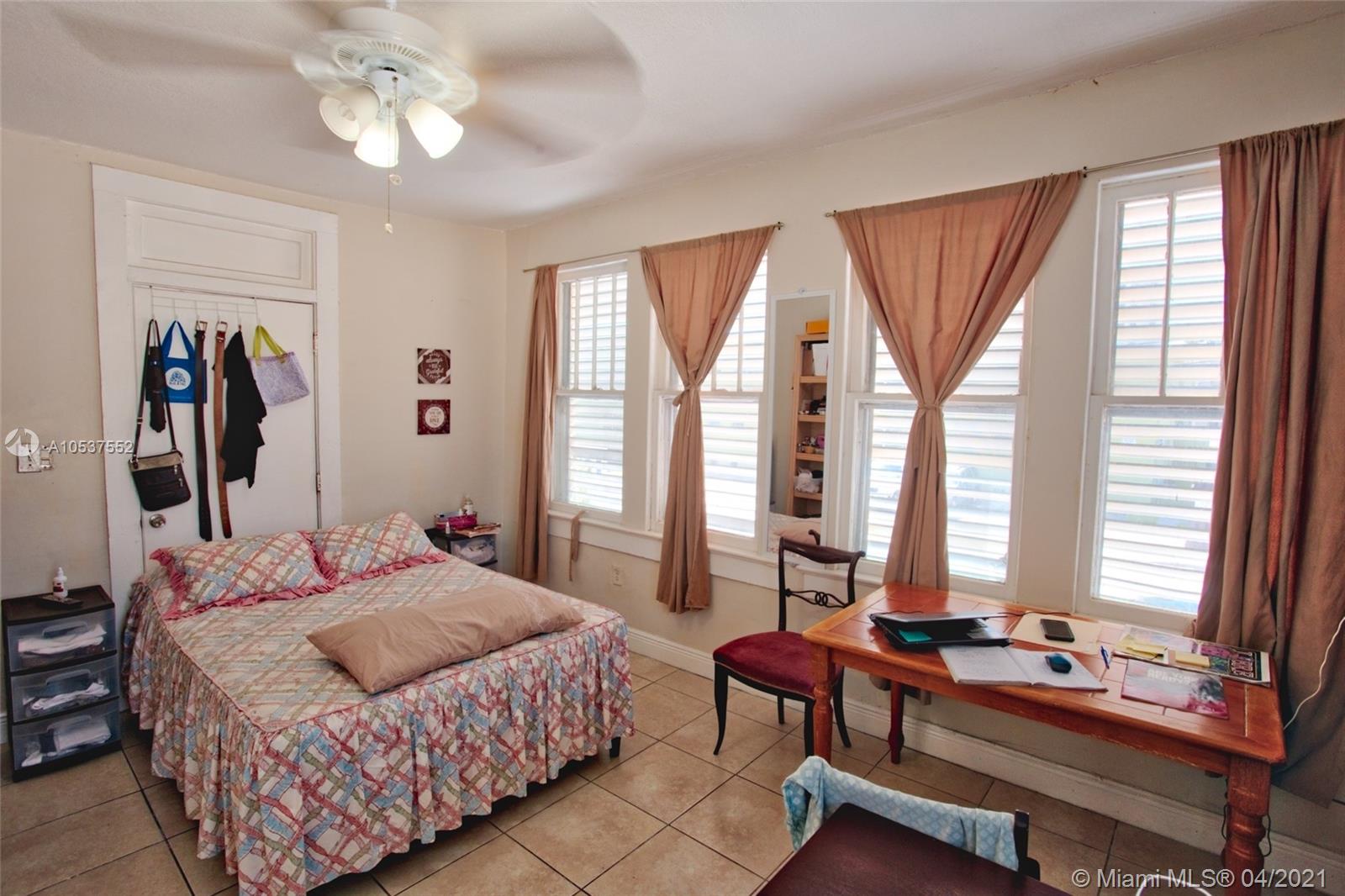 See details / 5300 sq. ft. $ 2021-06-04 0 Photo