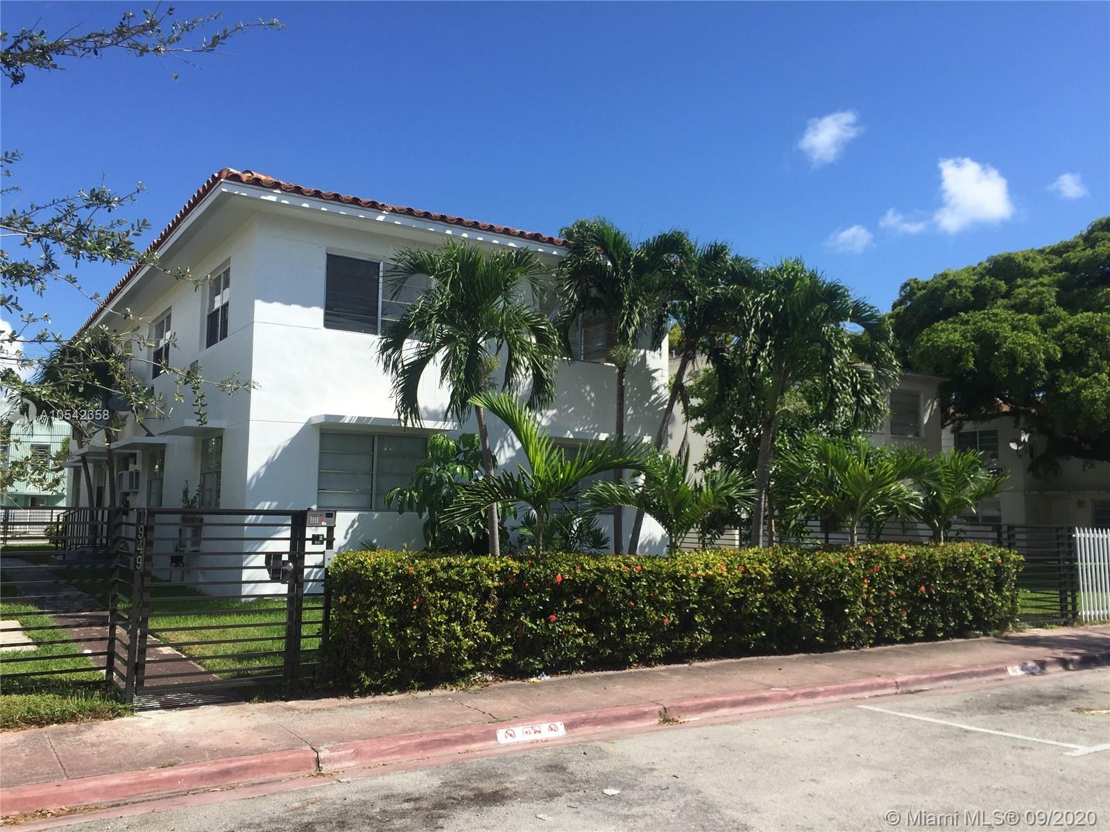 See details / 3323 sq. ft. $ 2020-02-17 0 Photo