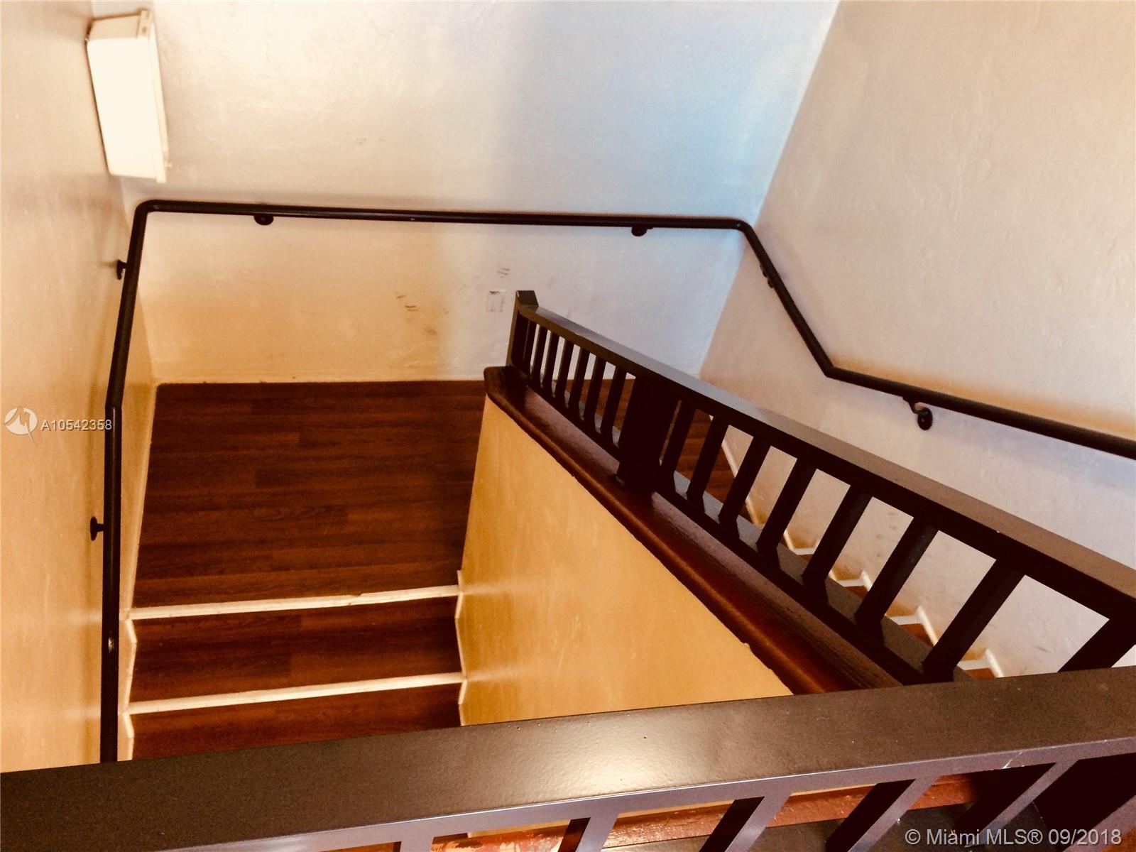 See details / 3323 sq. ft. $ 2020-02-17 0 Photo