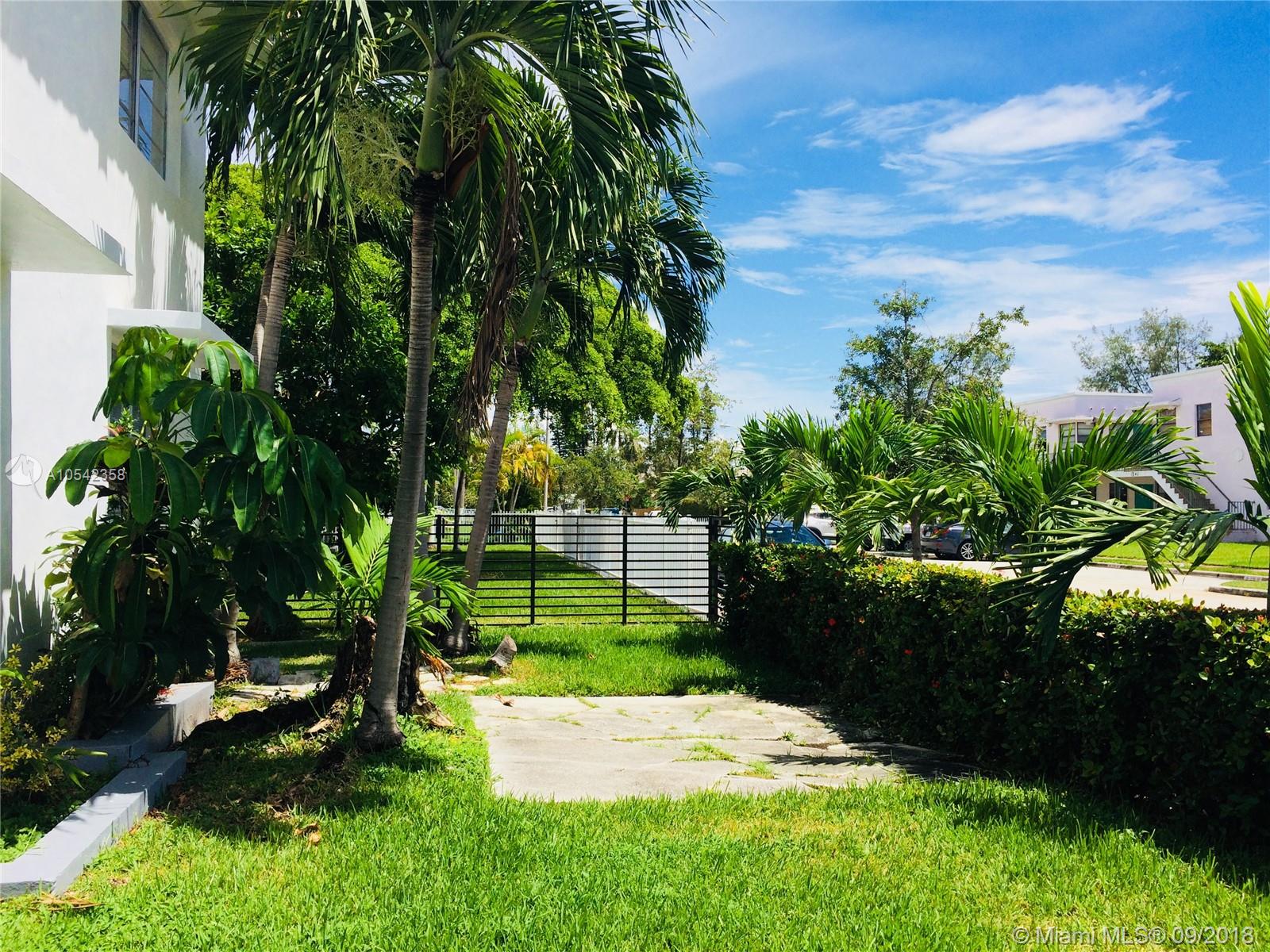 See details / 3323 sq. ft. $ 2020-02-17 0 Photo