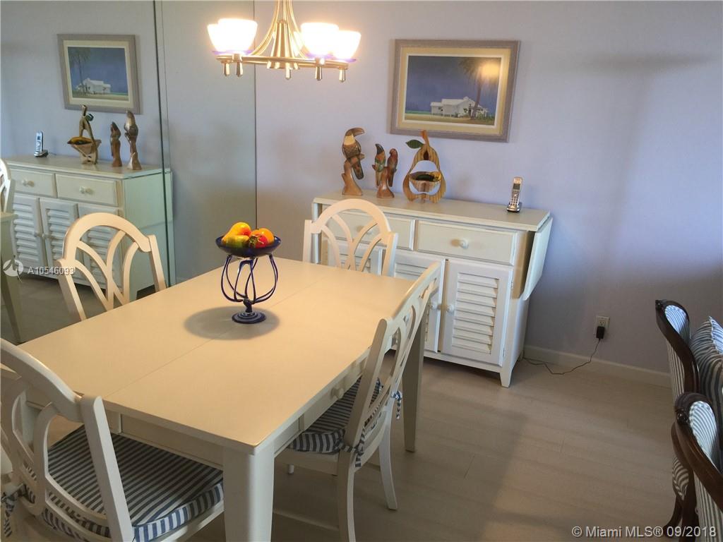 Photo of 500 Three Islands Blvd #320, Hallandale, Florida, 33009 - Kitchen