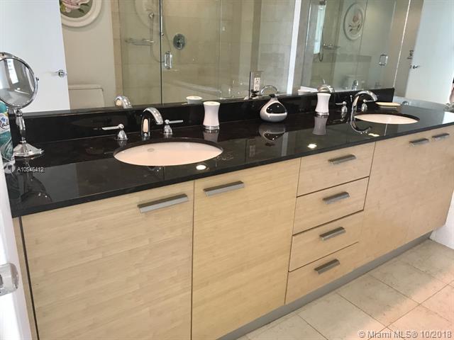 See details 4304 3 / 3 1675 sq. ft. $ 2019-05-04 0 Photo
