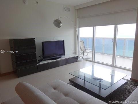 See details 4404 3 / 3 1675 sq. ft. $ 2019-12-30 0 Photo