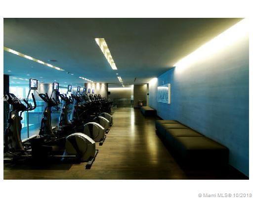 See details 4404 3 / 3 1675 sq. ft. $ 2019-12-30 0 Photo