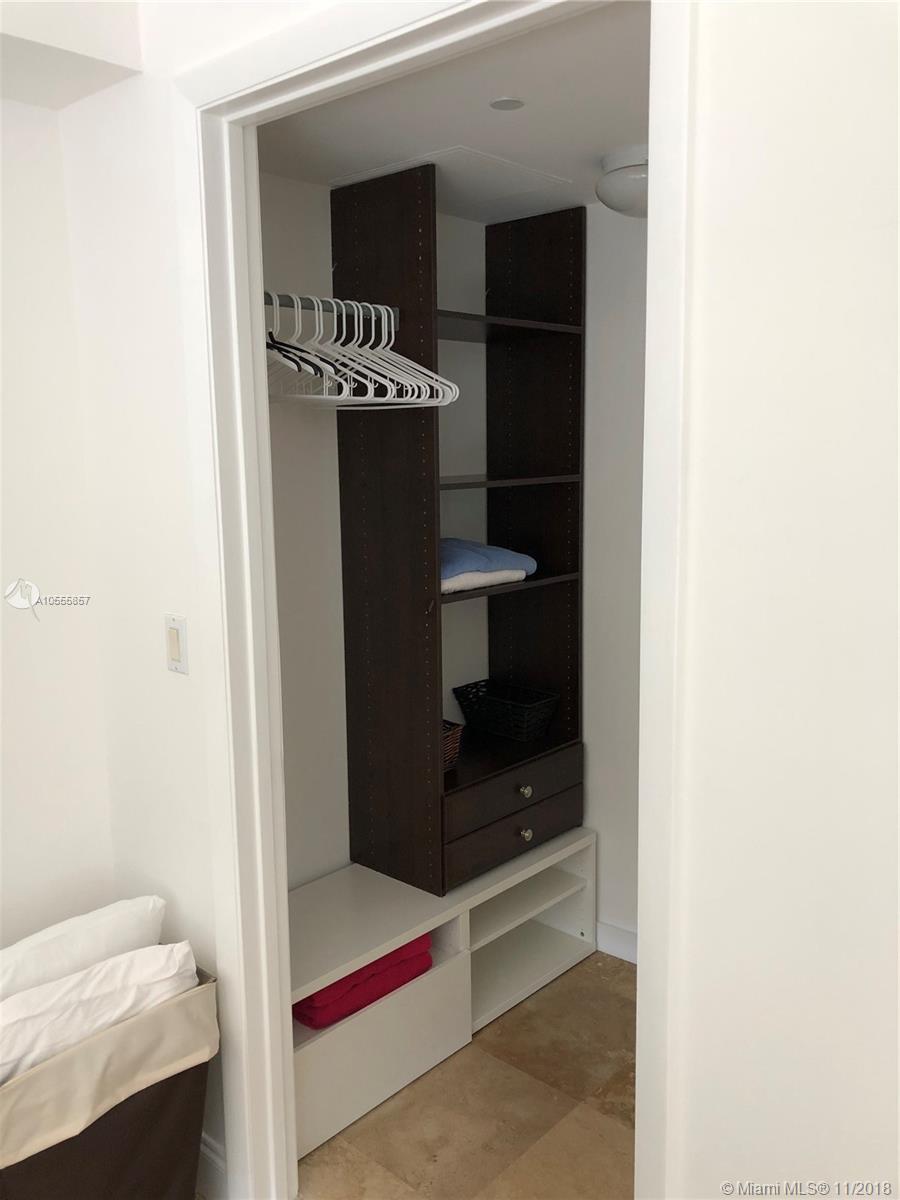 See details 1707 1 / 1 sq. ft. $ 2018-10-16 0 Photo