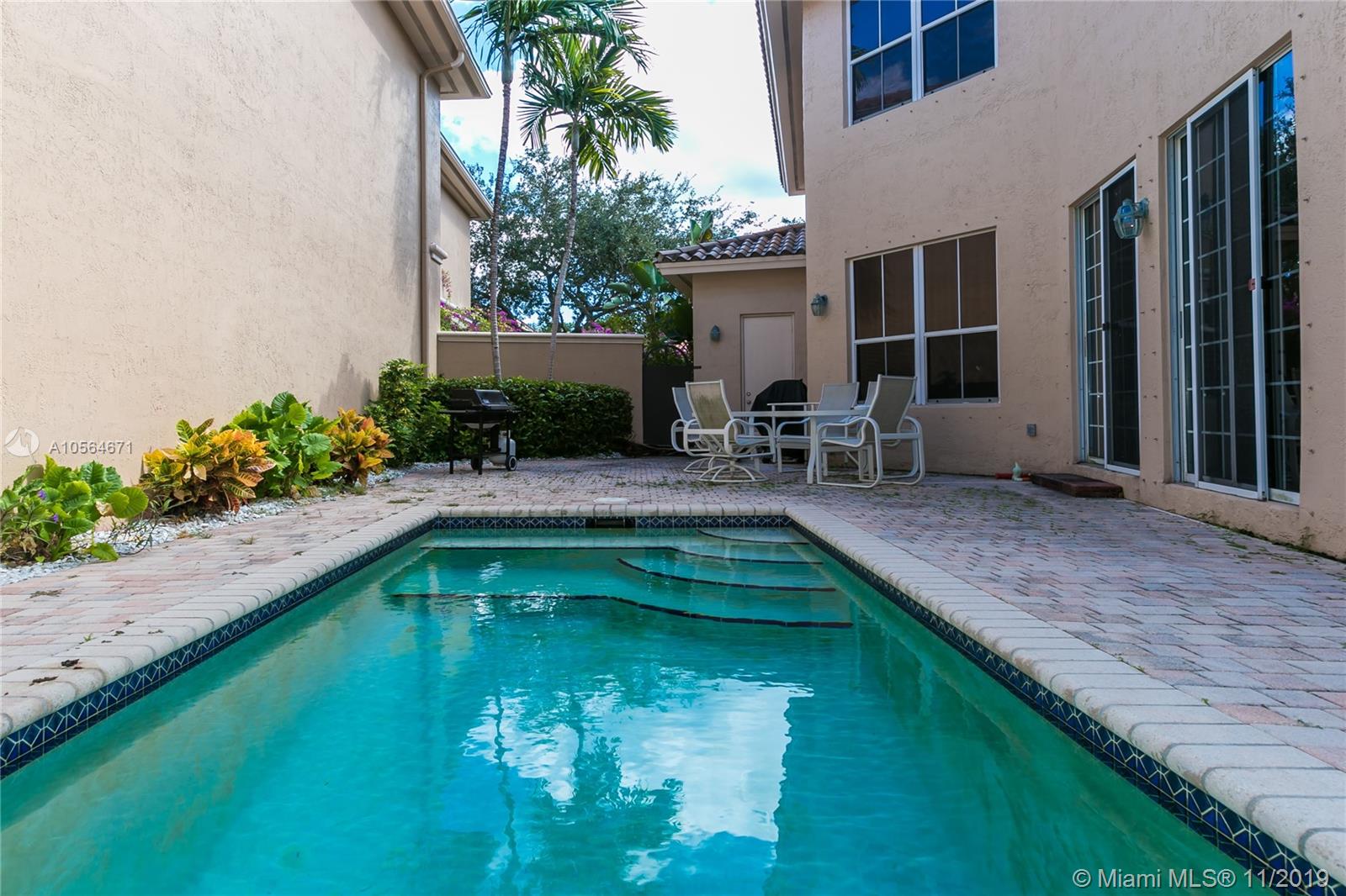 Photo of 1560 Breakwater Ter, Hollywood, Florida, 33019 -