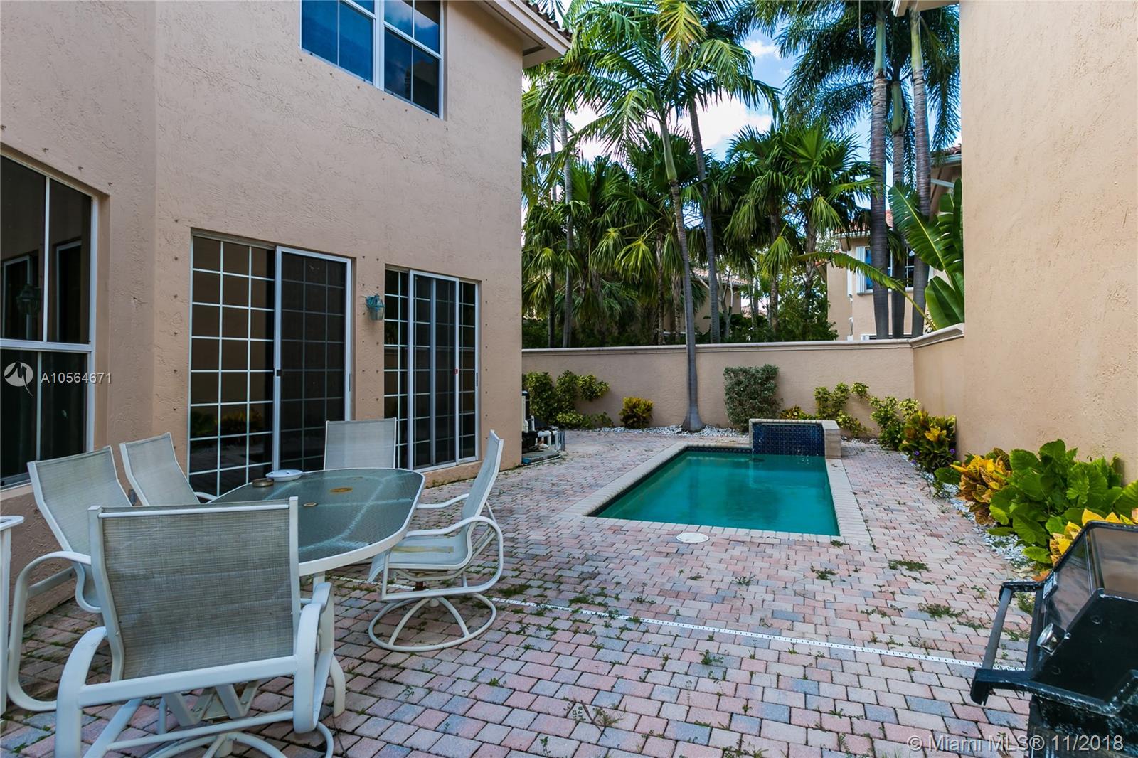 Photo of 1560 Breakwater Ter, Hollywood, Florida, 33019 -