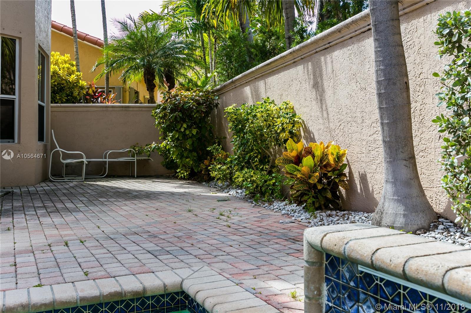 Photo of 1560 Breakwater Ter, Hollywood, Florida, 33019 -
