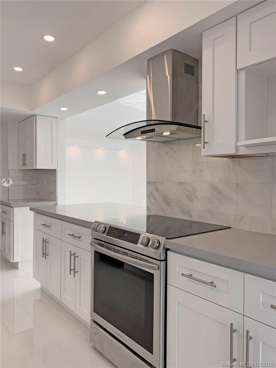 Photo of 19355 Turnberry Way #3E, Aventura, Florida, 33180 - Kitchen