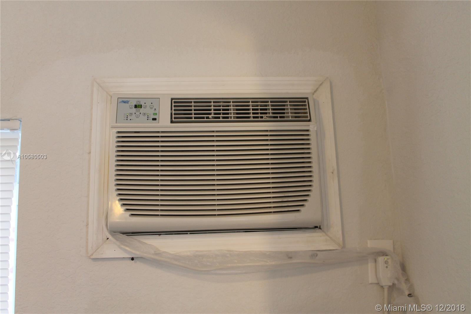 See details / 1116 sq. ft. $ 2018-12-03 0 Photo