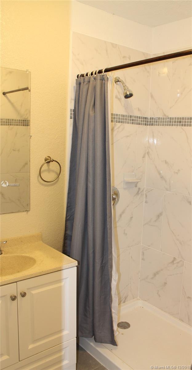 See details / 1116 sq. ft. $ 2018-12-03 0 Photo