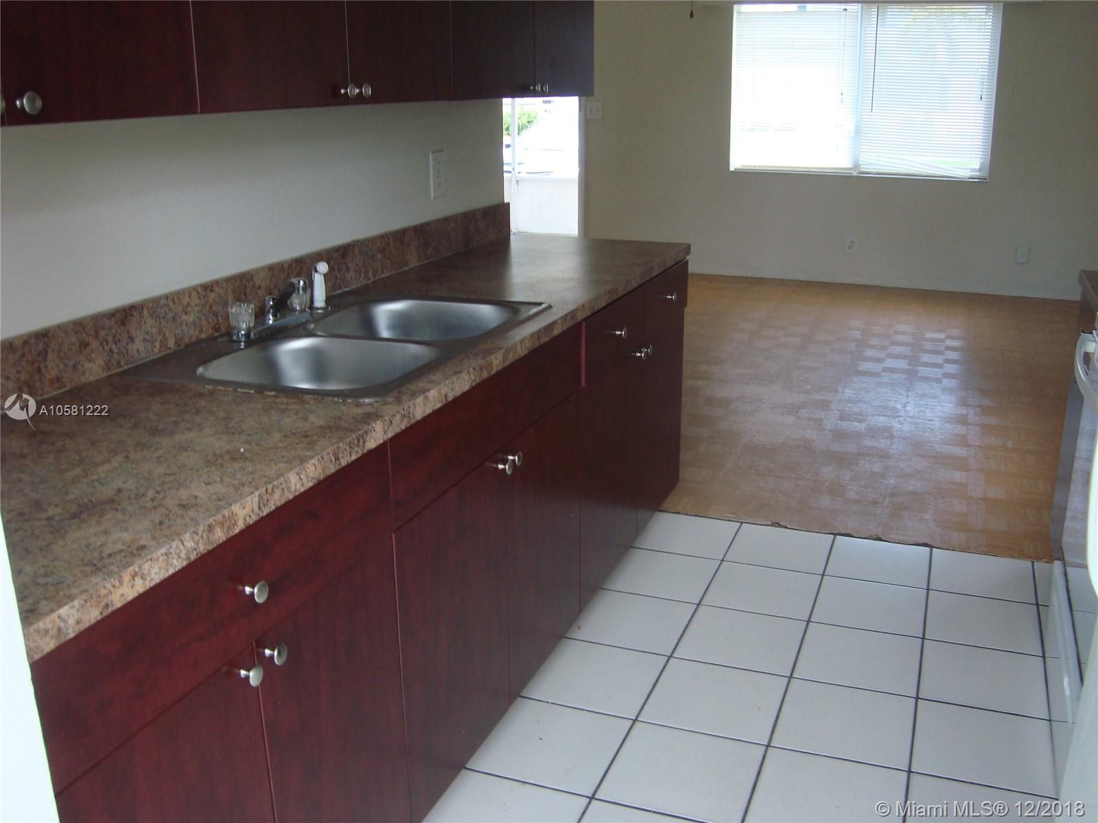 See details / 1650 sq. ft. $ 2018-12-04 0 Photo