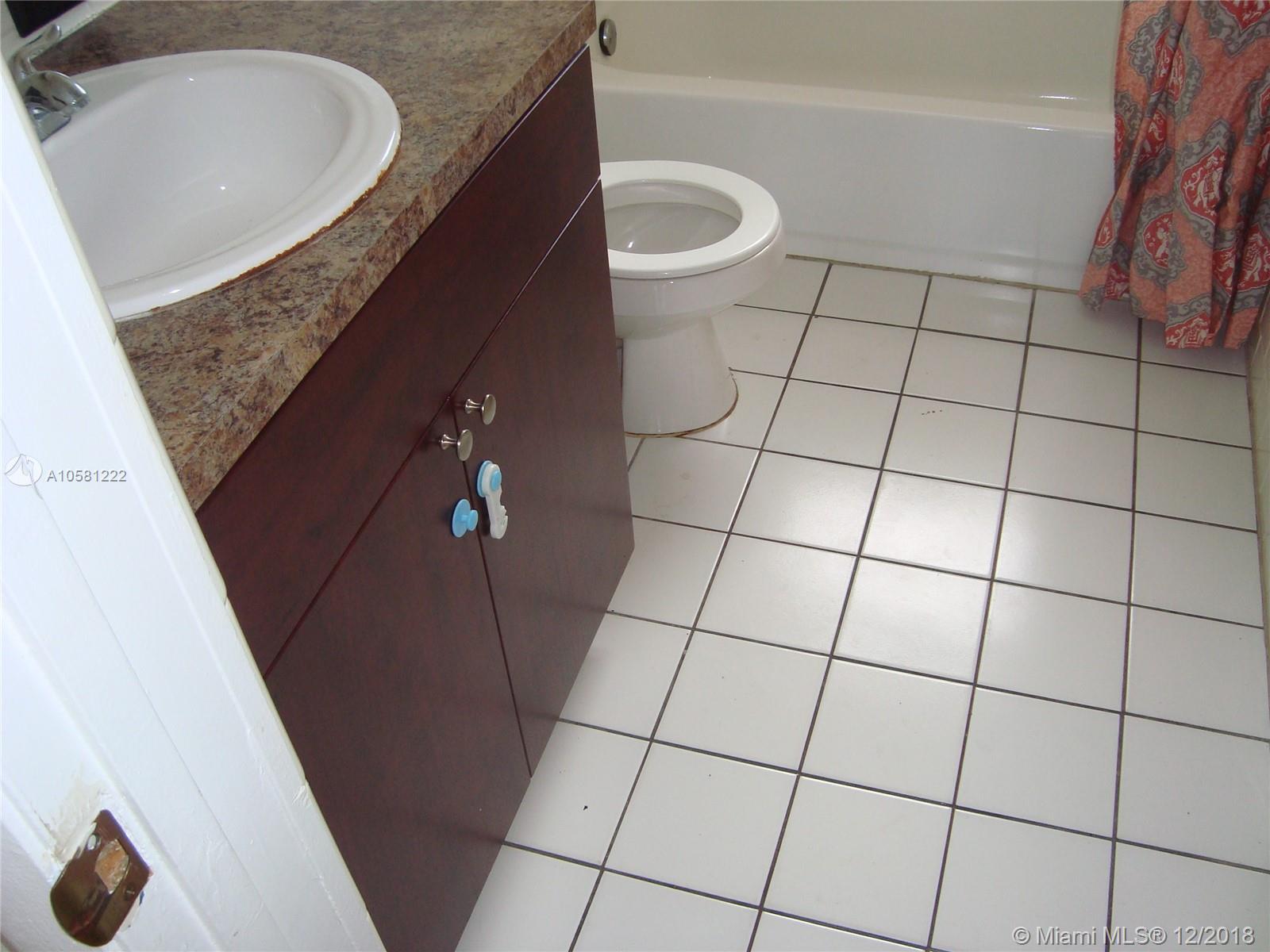 See details / 1650 sq. ft. $ 2018-12-04 0 Photo