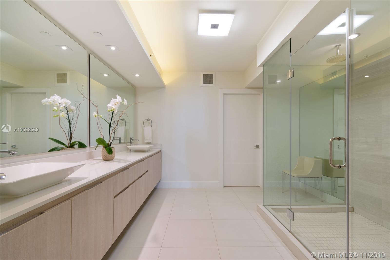 Photo of 20201 Country Club Dr #2304, Aventura, Florida, 33180 -