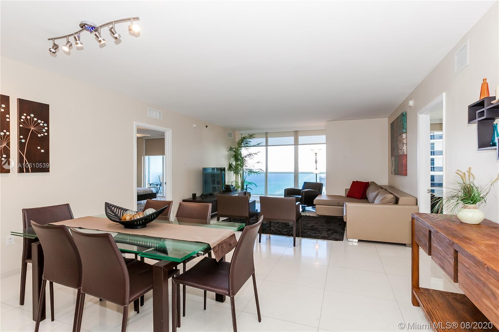 Ver detalles 3204 3 / 3 1675 sq. ft. $ 2019-01-31 0 foto