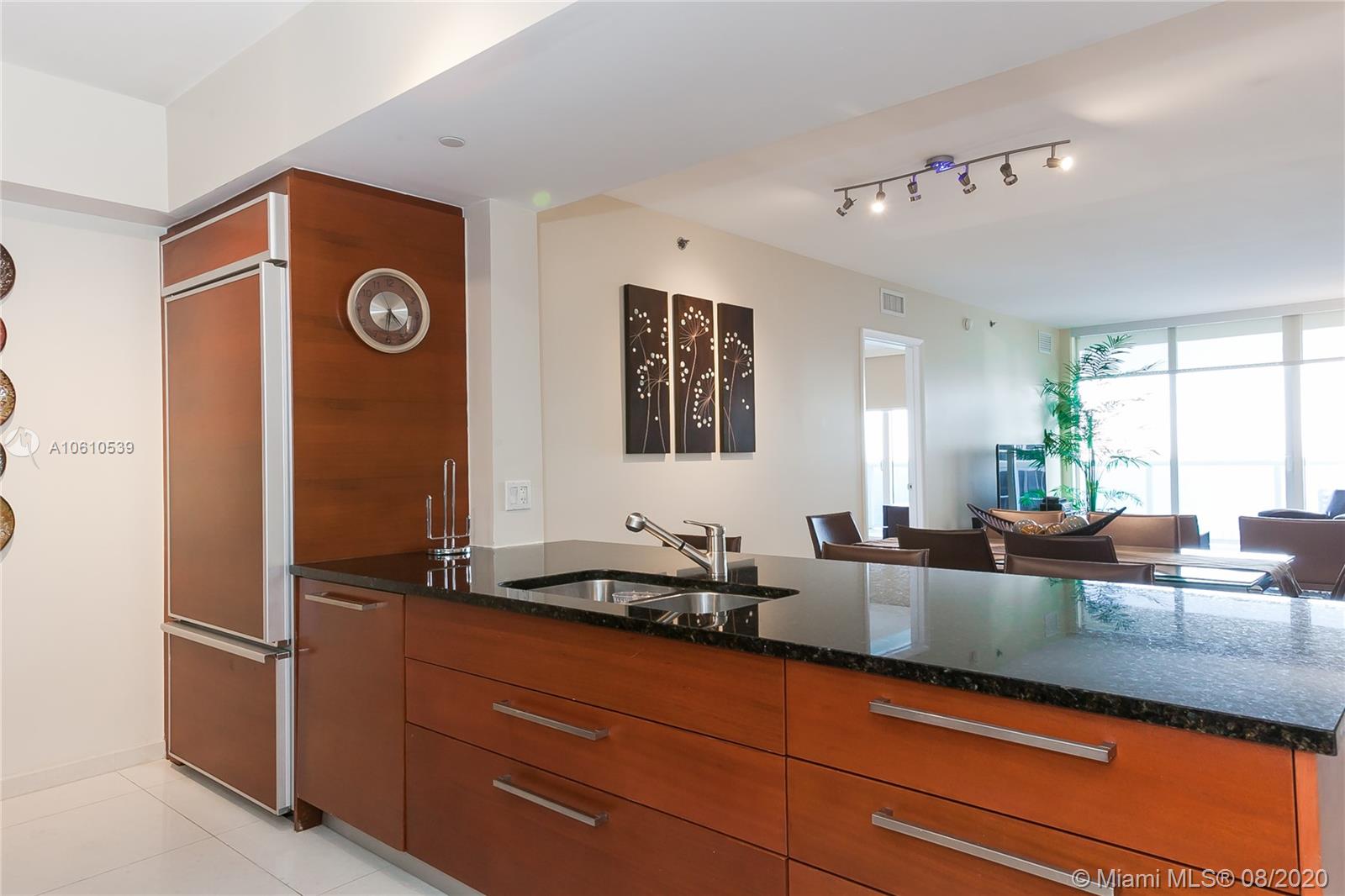 Ver detalles 3204 3 / 3 1675 sq. ft. $ 2019-01-31 0 foto