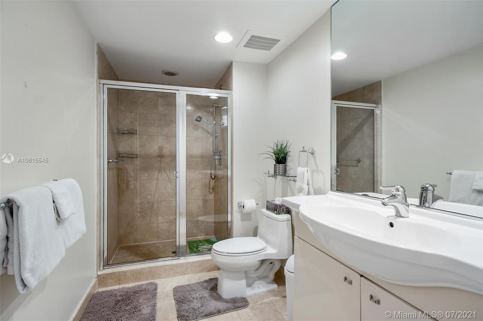 Ver detalles 2209 1 / 1 844 sq. ft. $ 2019-07-19 0 foto