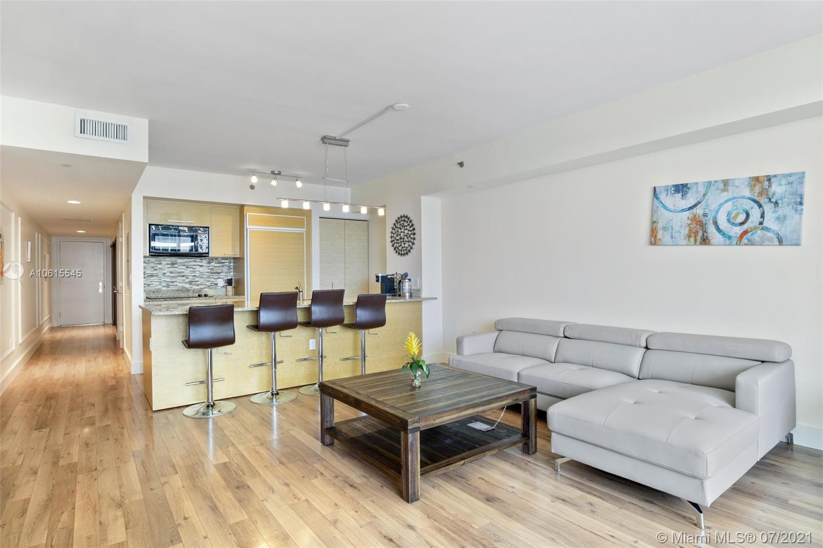 Ver detalles 2209 1 / 1 844 sq. ft. $ 2019-07-19 0 foto