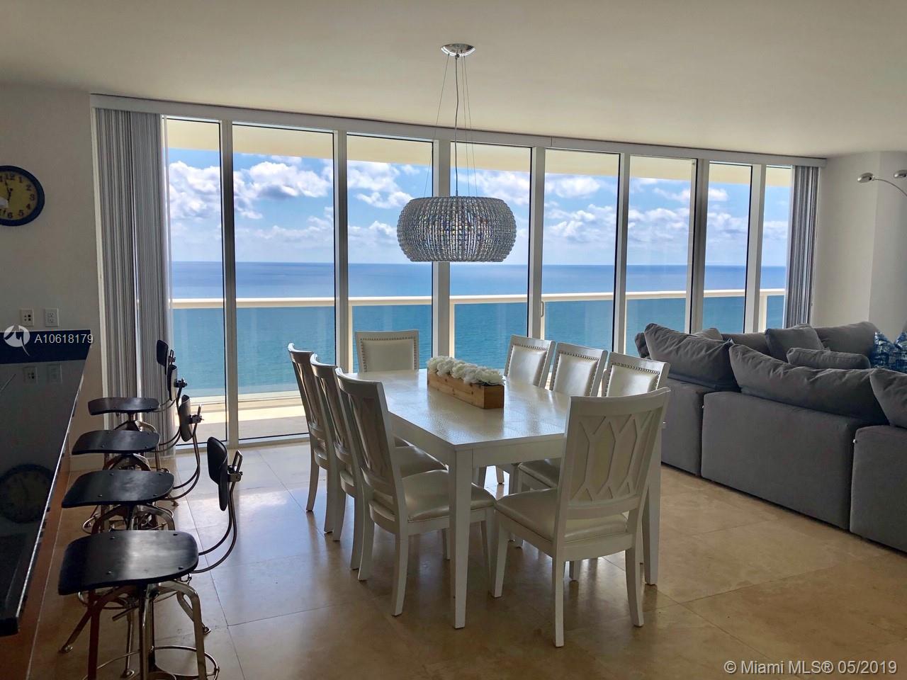 See details 3202 3 / 3 2065 sq. ft. $ 2020-10-05 0 Photo
