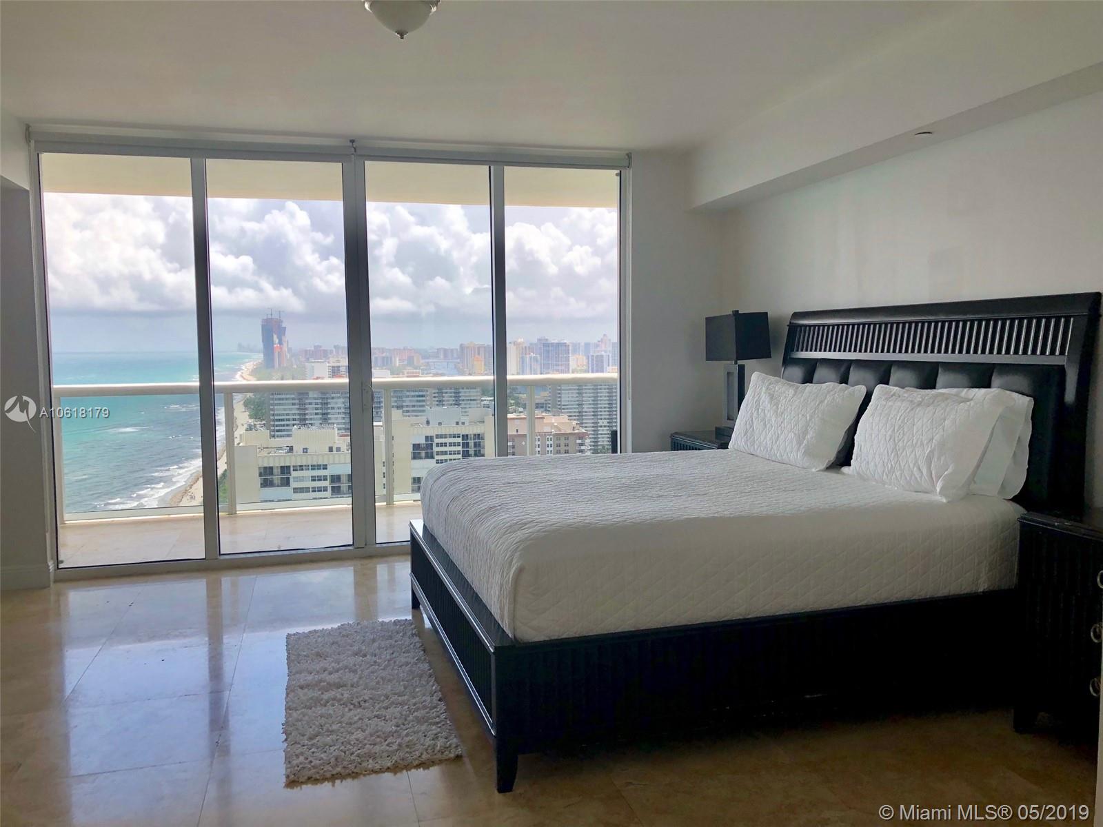 See details 3202 3 / 3 2065 sq. ft. $ 2020-10-05 0 Photo