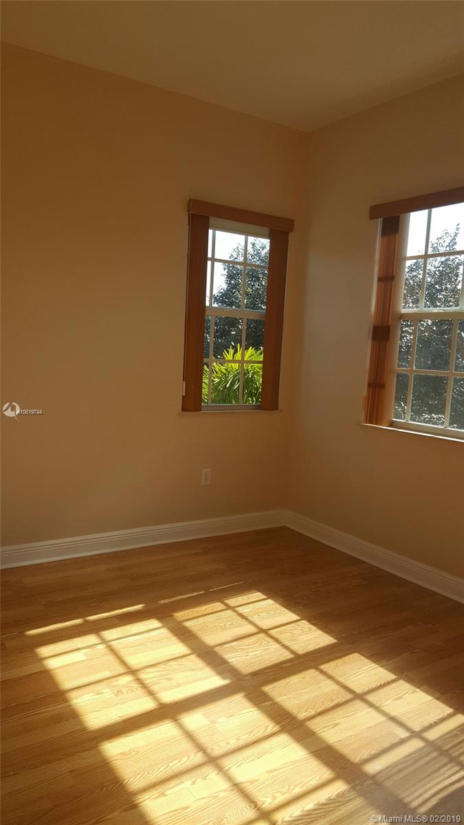 See details / 14832 sq. ft. $ 2019-02-15 0 Photo