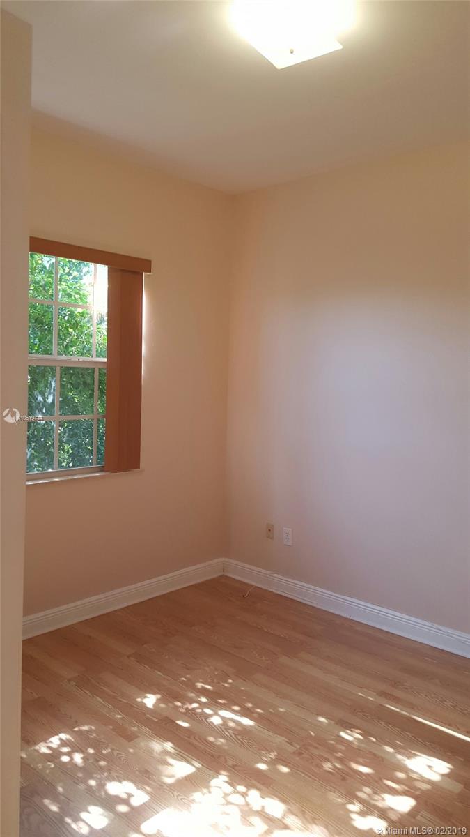 See details / 14832 sq. ft. $ 2019-02-15 0 Photo