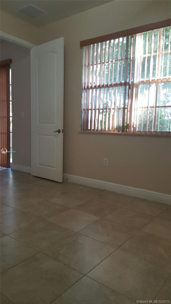 See details / 14832 sq. ft. $ 2019-02-15 0 Photo