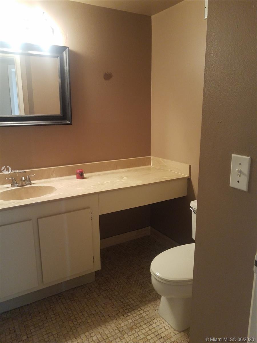 Photo of 2500 PARKVIEW DR #816, Hallandale, Florida, 33009 -