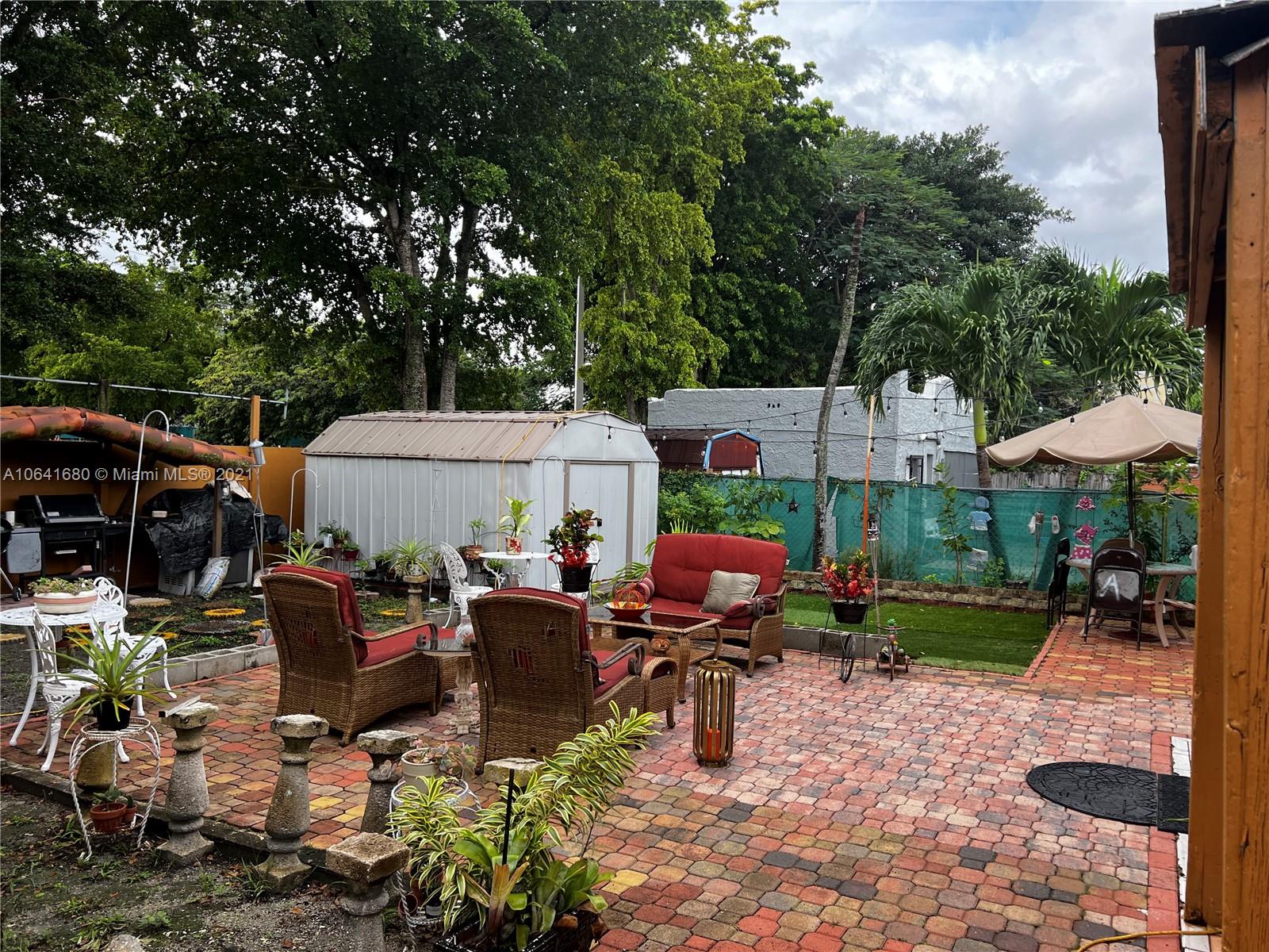 See details / 4647 sq. ft. $ 2020-06-16 0 Photo