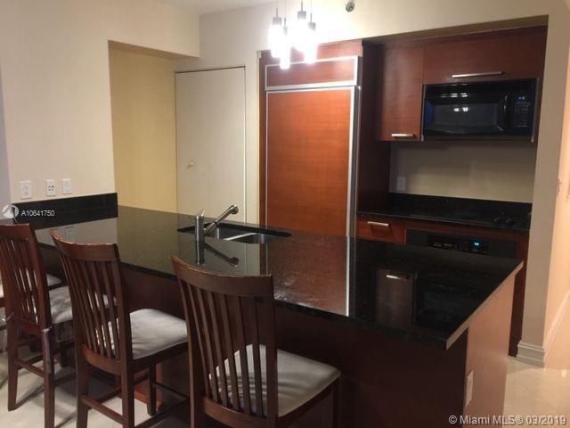 Ver detalles 2405 1 / 1 811 sq. ft. $ 2021-04-19 0 foto
