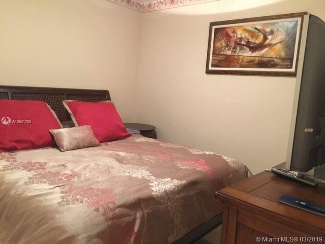 Ver detalles 2405 1 / 1 811 sq. ft. $ 2021-04-19 0 foto