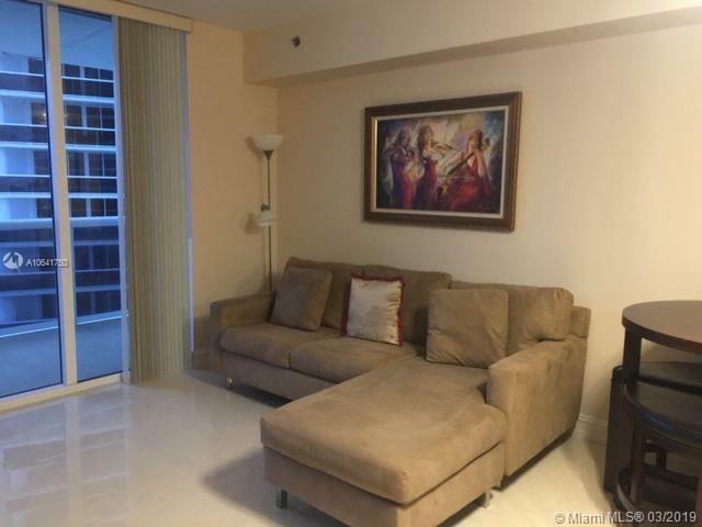 Ver detalles 2405 1 / 1 811 sq. ft. $ 2021-04-19 0 foto
