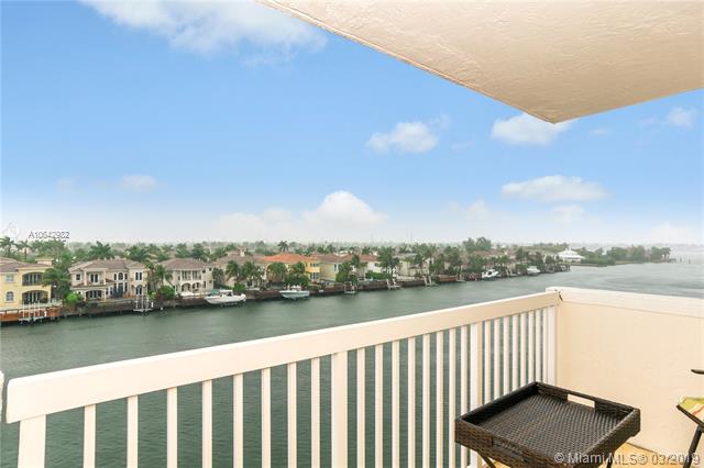 180 degree views from north to south - watch the airplanes at Fort Lauderdale Hollywood International airport and the skyline views of Aventura