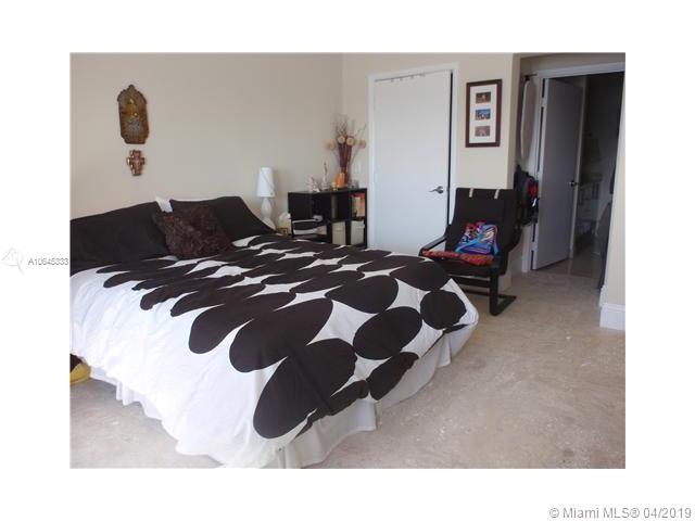 Photo of 3330 190 ST #2518, Aventura, Florida, 33180 - Exterior Front