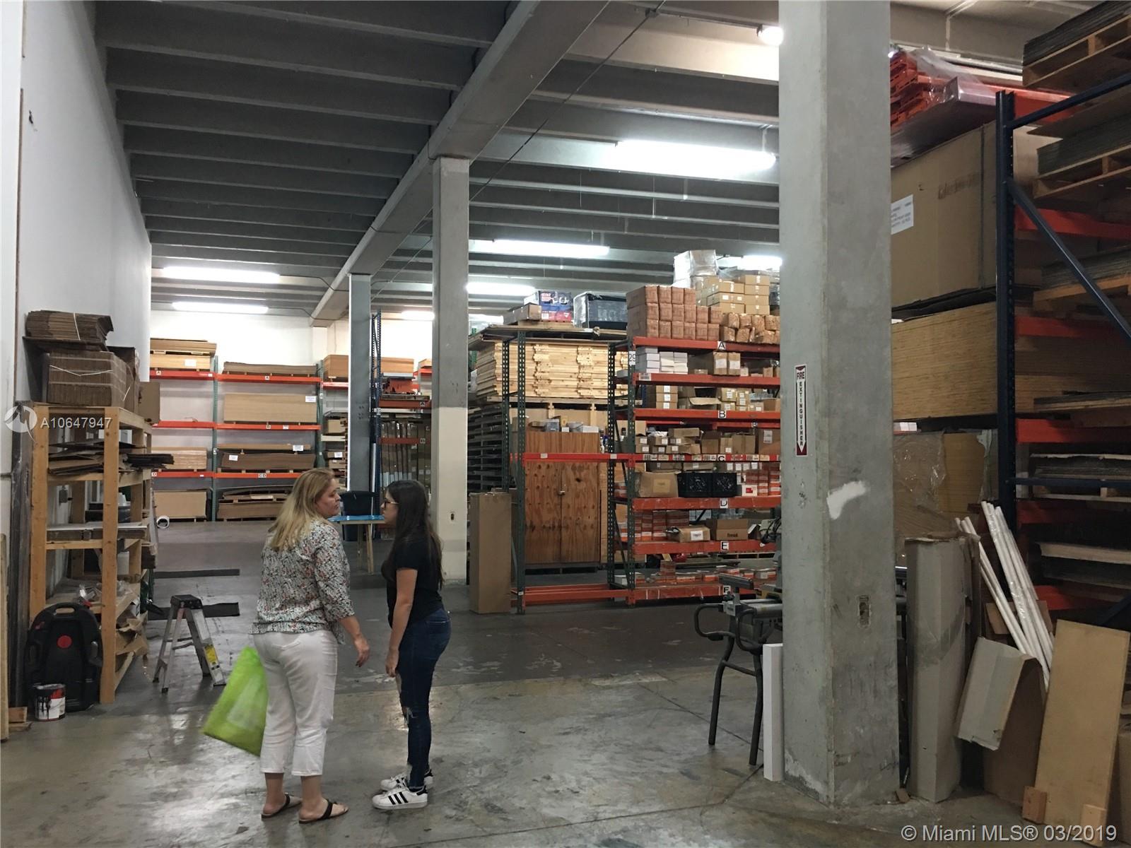 DORAL,Office/Warehouse Combination, Store/Warehouse Combination