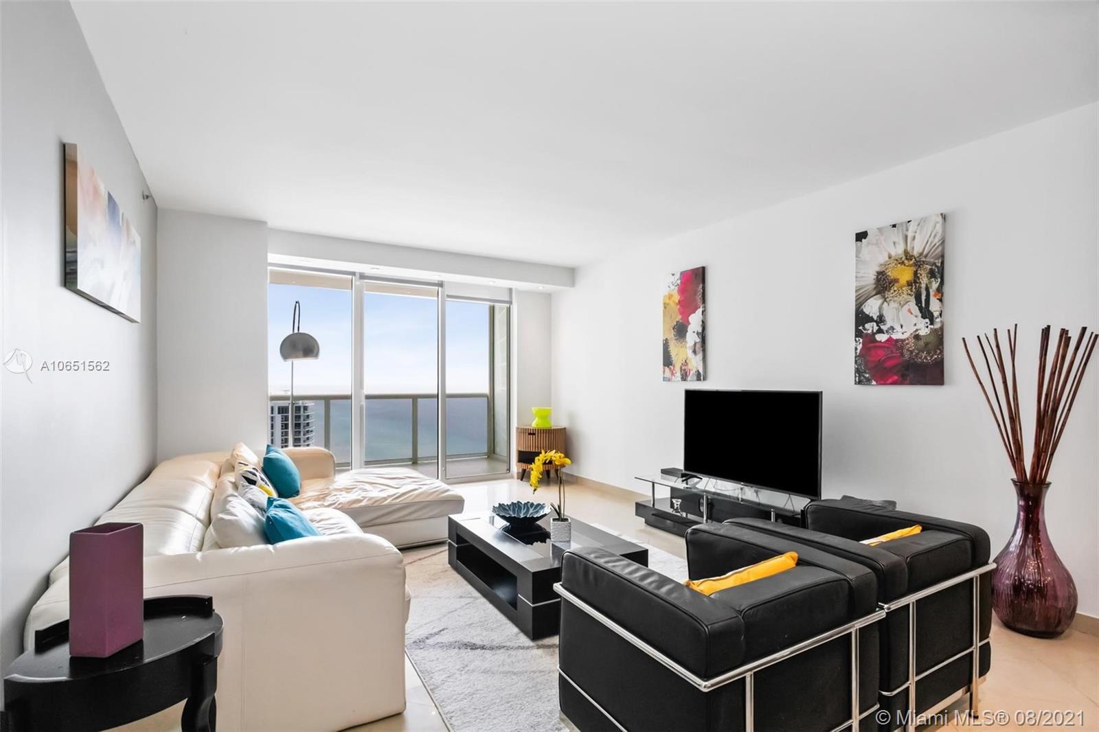 See details 3011 3 / 2 1554 sq. ft. $ 2020-09-25 0 Photo