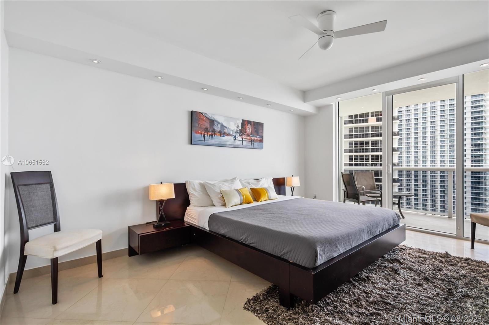 See details 3011 3 / 2 1554 sq. ft. $ 2020-09-25 0 Photo