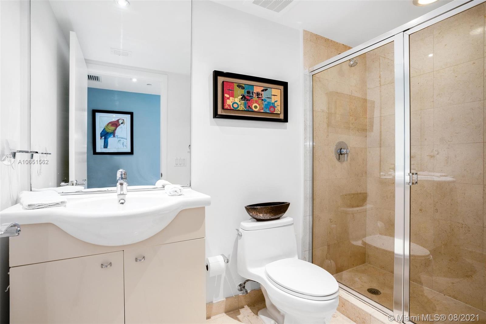 See details 3011 3 / 2 1554 sq. ft. $ 2020-09-25 0 Photo