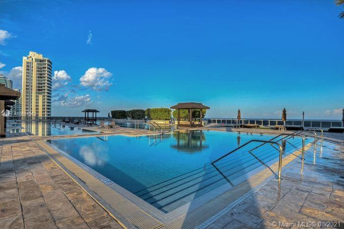 See details 3011 3 / 2 1554 sq. ft. $ 2020-09-25 0 Photo