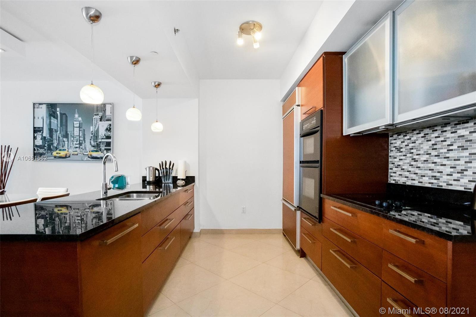 See details 3011 3 / 2 1554 sq. ft. $ 2020-09-25 0 Photo