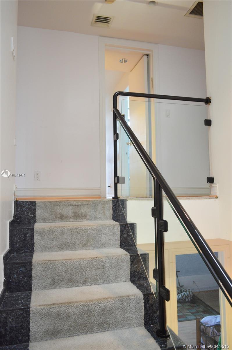 See details / sq. ft. $ 2021-03-11 0 Photo
