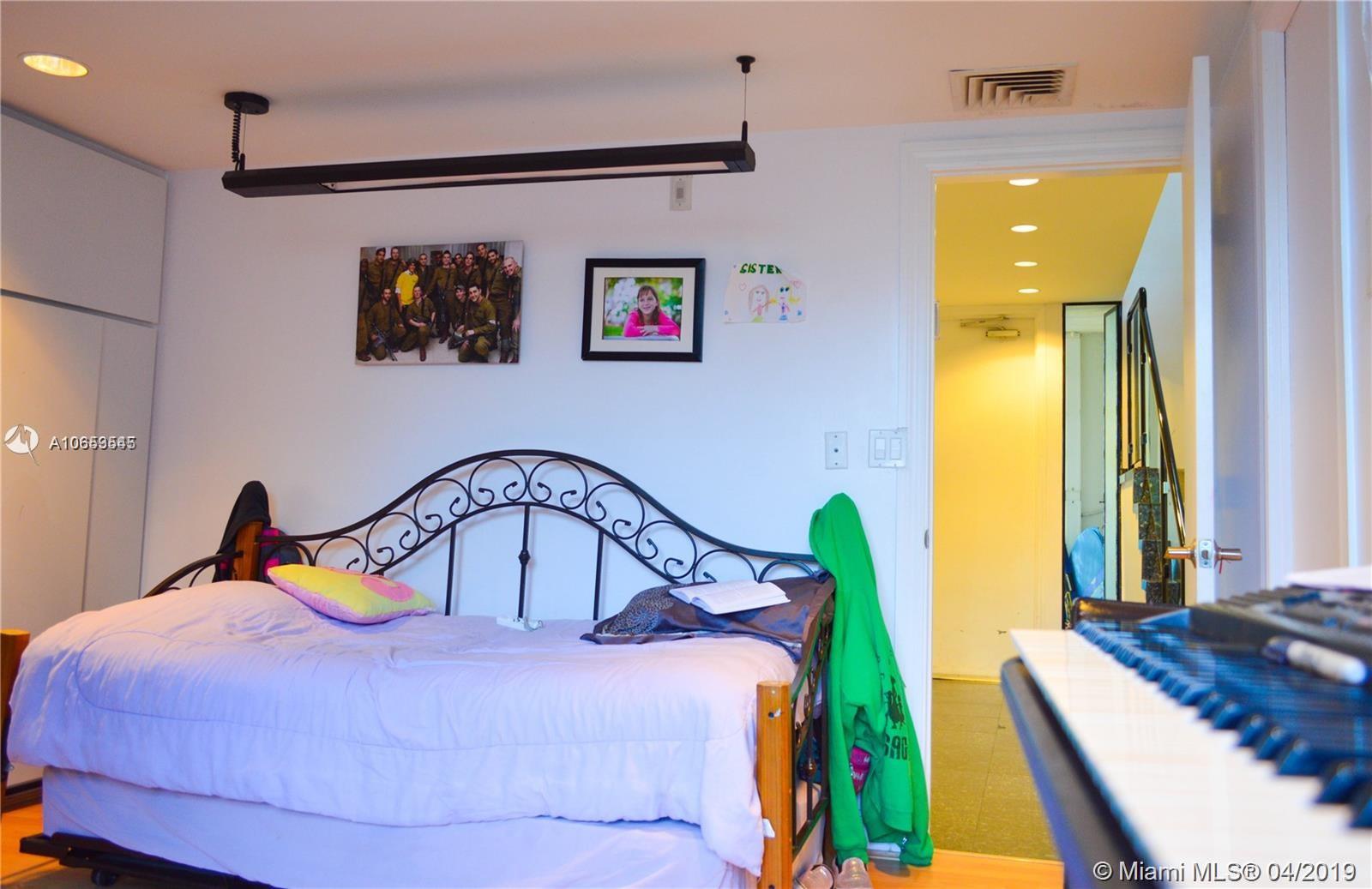See details / sq. ft. $ 2021-03-11 0 Photo