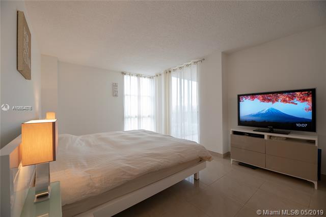 Photo of 20301 Counry Club Dr #522, Aventura, Florida, 33180 -