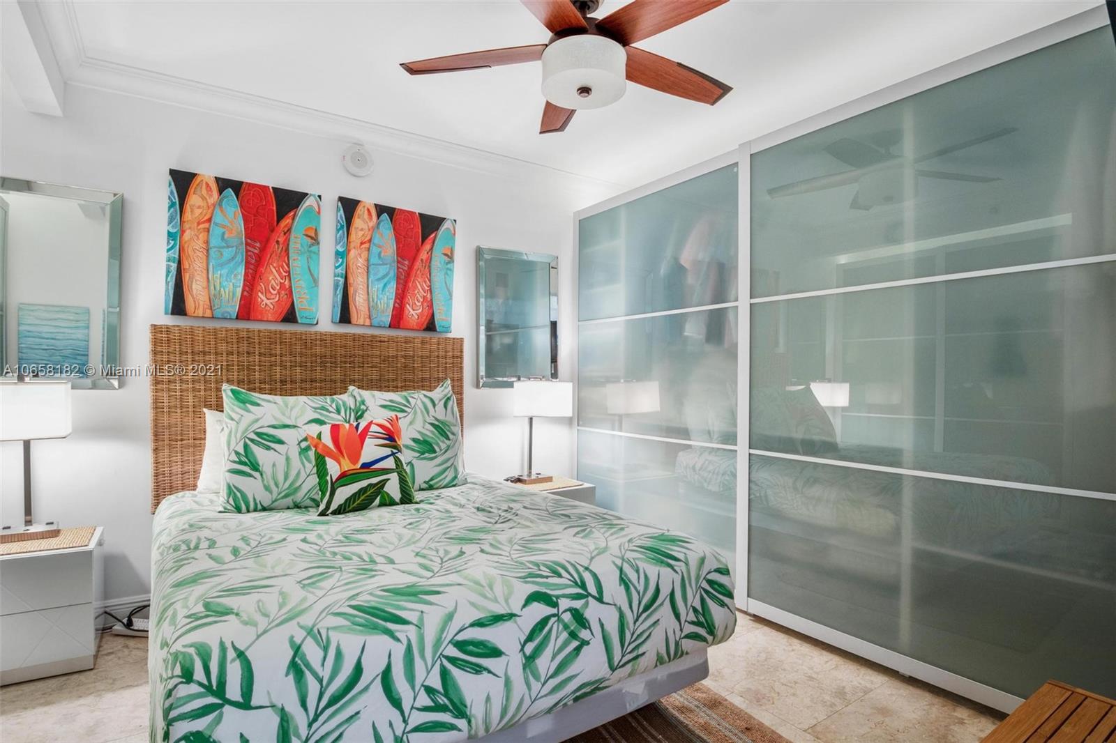 See details 5005 1 / 1 811 sq. ft. $ 2019-04-17 0 Photo