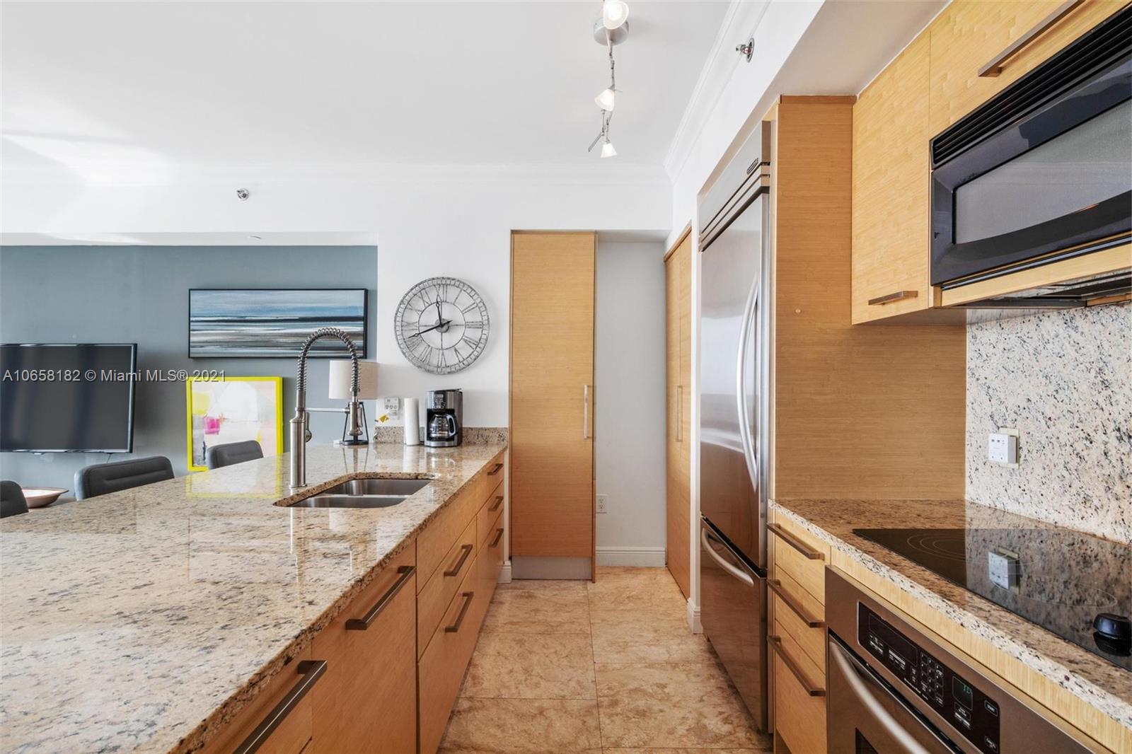 See details 5005 1 / 1 811 sq. ft. $ 2019-04-17 0 Photo