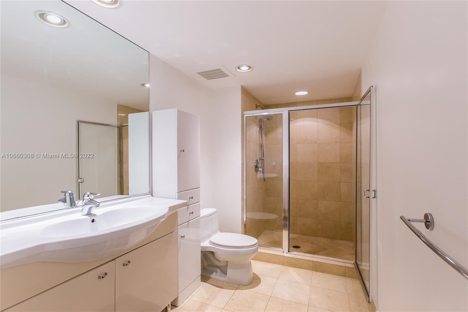 Ver detalles 4705 1 / 1 811 sq. ft. $ 2020-09-25 0 foto