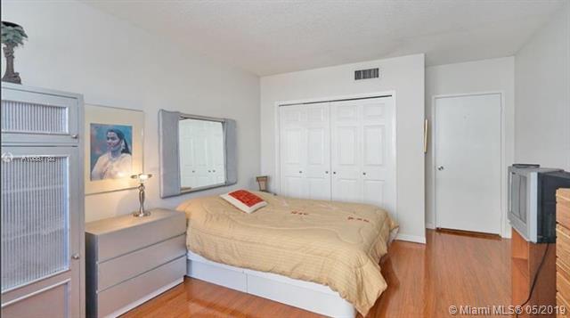 Photo of 3725 Ocean Dr #517, Hollywood, Florida, 33019 -